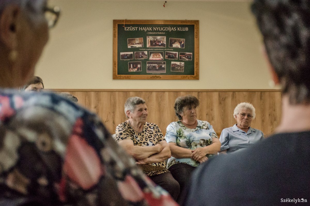 Három nyugdíjasklub közel száz tagja találkozik Csíkszentkirályon
