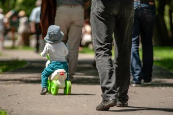 Kisgyermeket próbált meg elrabolni egy férfi Marosvásárhelyen – egy járókelő avatkozott közbe