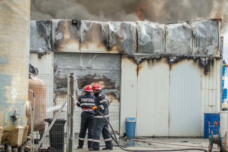 Leégett egy gépkocsiszerelő-műhely Mikóújfaluban