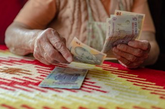 Takarékoskodó „hangyák” a székelyek – A hagyományokkal is magyarázható, hogy az erdélyiek óvatosabbak a banki hitelekkel