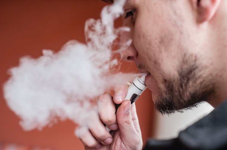 E-cigaretta: ha már dönteni kell, több a pro, mint a kontra