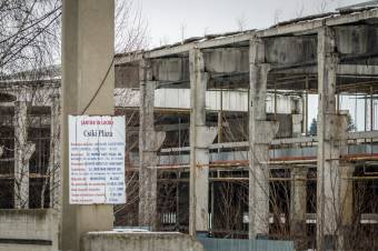 Kimozdulás a holtpontról: üzletközpontot építenének a Csíki Pláza helyett a régi traktorgyár helyén