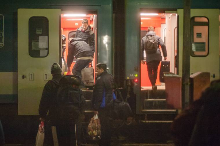 Éjjeli vonatjáratokkal szállítanak romániai munkavállalókat is Ausztriába