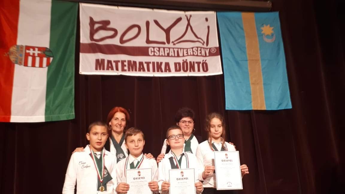 Csíki iskolások értek el kiemelkedő helyezést egy rangos matematikaverseny Kárpát-medencei döntőjén