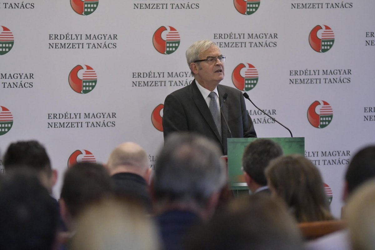 Tőkés Lászlót újabb két évre az EMNT elnökévé választották