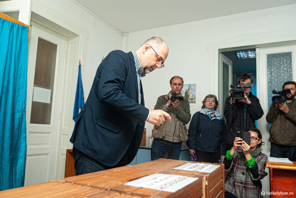 Erős Európai Unióra szavazott Kelemen Hunor, erős erdélyi magyar képviseletre adta le a voksát Vincze Lóránt