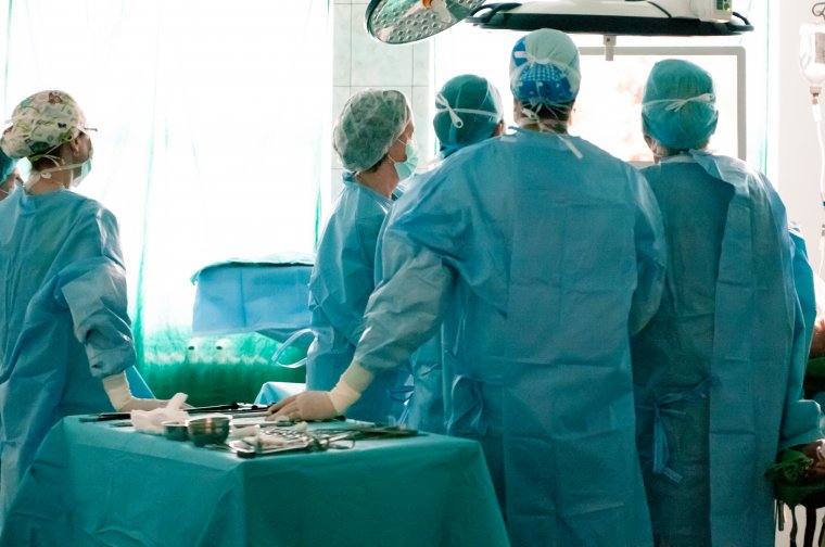 Összetett laparoszkópos műtétet végeztek Marosvásárhelyen