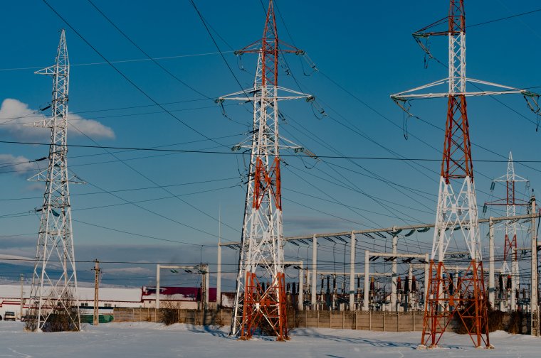 Több mint félmilliárd lejre bírságolt áramkereskedő cégeket az energetikai szabályozó hatóság
