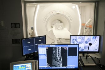 Beüzemelték az új MRI-t a csíkszeredai kórházban