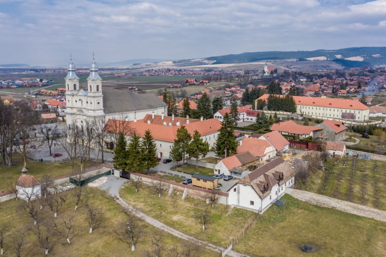 Nem lehet beltéri liturgiát tartani – új intézkedéseket rendelt el a gyulafehérvári érsek