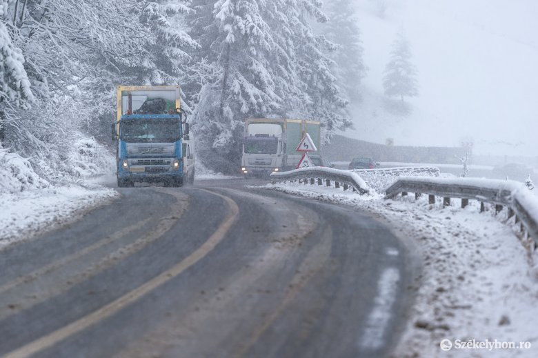 Nem takarítják el a havat az útmunkások, ha nem kapják meg a kért bérelemlést