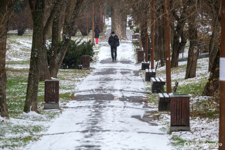 Románia huszonnégy megyéjében várható havazás szerda estig