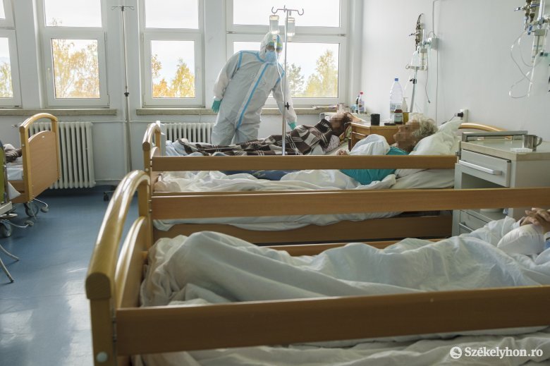 Nemvárt csavar Bukarestből: jelenléti oktatás a kórházak telítettsége függvényében