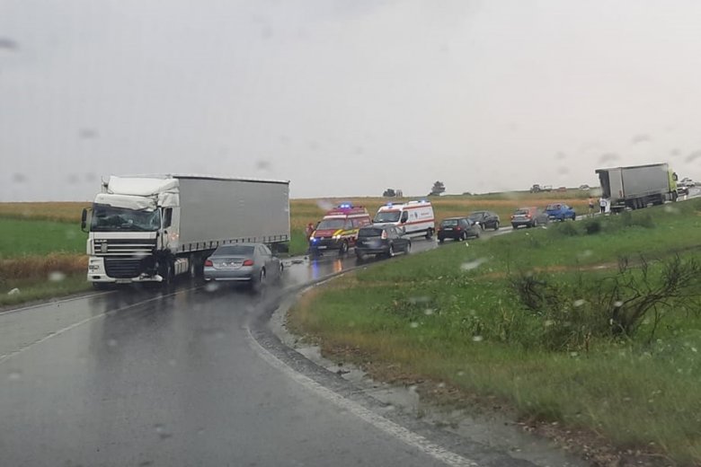 Két teherautó ütközött Borzsova és Csíkszentmiklós között