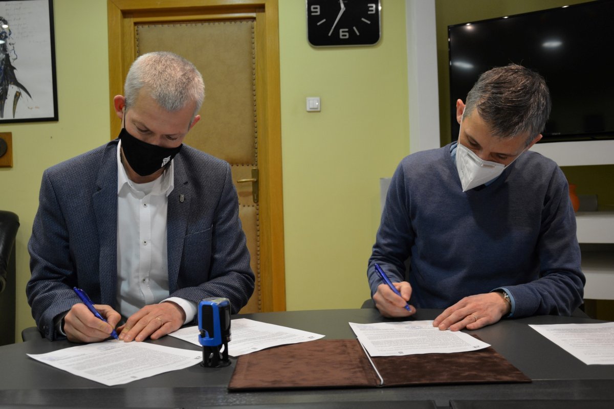 Együttműködési megállapodást kötött a Sapientia egyetem és a pedagógusok háza