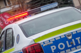 Ellopott egy autót egy 12 éves nagyszebeni fiú, rendőrök vették üldözőbe