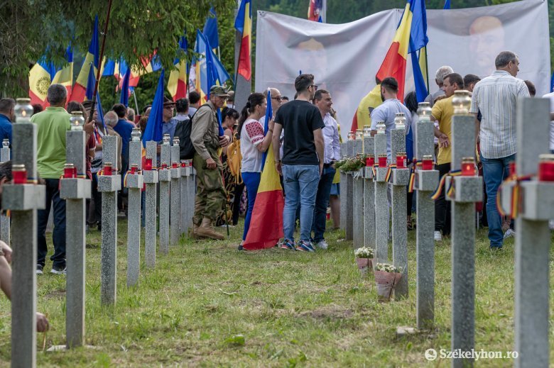 Átnyúlhat a 2024-es választási évre a törvénytelenül épített úzvölgyi ortodox betonkeresztek eltávolítása