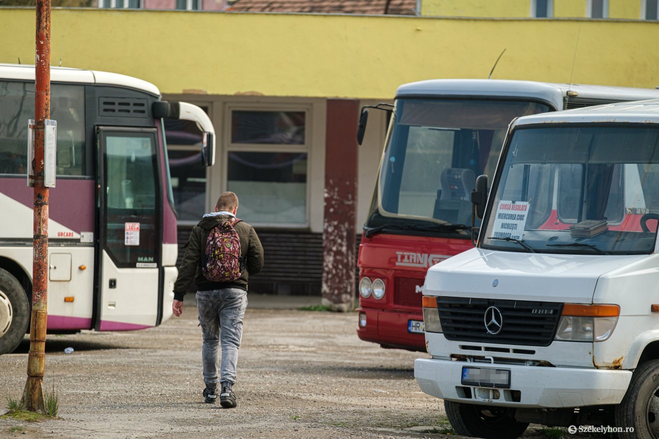 Átalakul a csíkszeredai buszpályaudvar, ideiglenes megállóhelyet kell kijelölni az autóbuszoknak