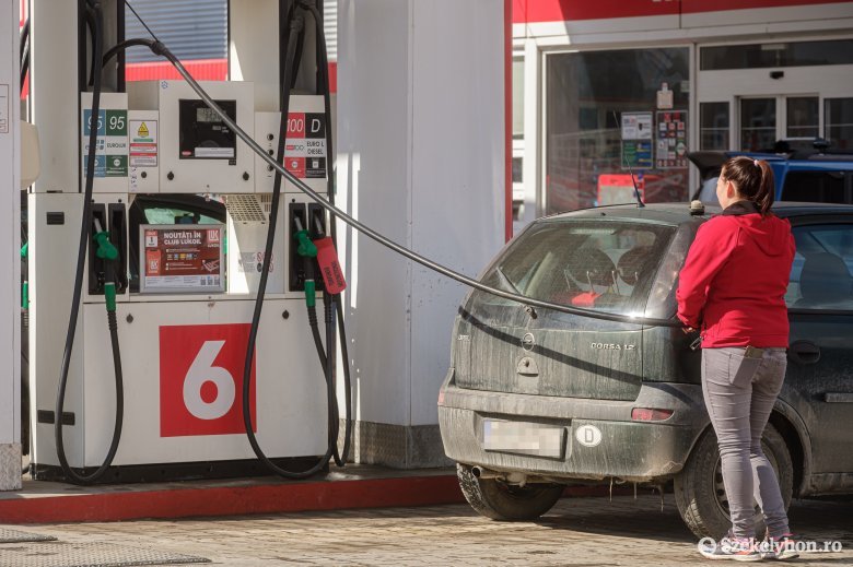 Egyre drágábbak az üzemanyagok, tizenegyszer emelt árat az elmúlt időszakban a romániai piacvezető