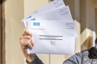 Feljelentést tett a Nemzeti Választási Iroda a kidobott erdélyi levélszavazatok miatt