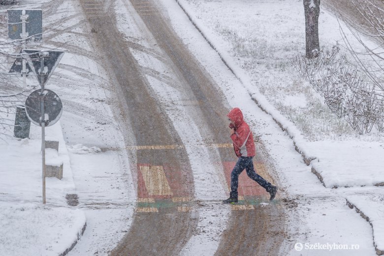 Havazásra, erős szélre, hóviharokra figyelmeztetnek a meteorológusok