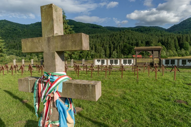 Újabb provokáció készül Úzvölgyében, temetőszabályzót fogadott el a csíkszentmártoni önkormányzat