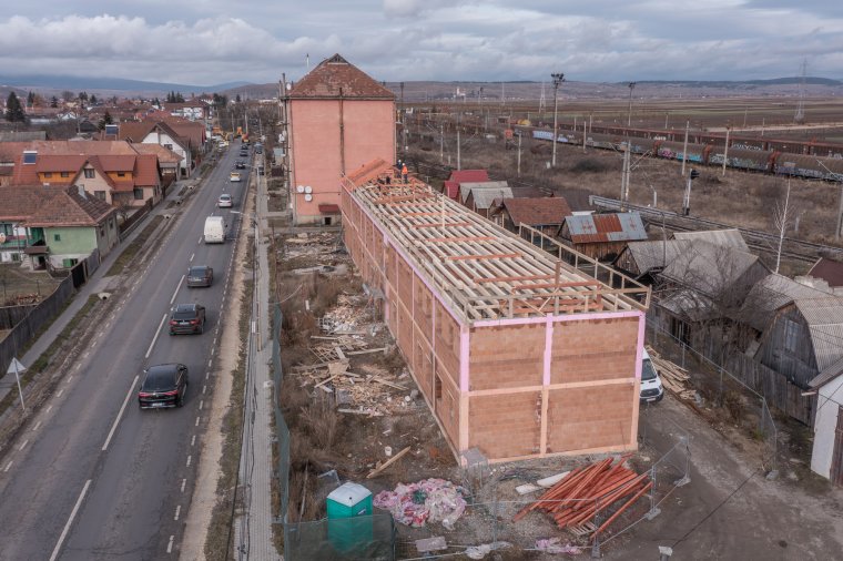 Kétmilliós hitelből fejezik be a csíkcsicsói közösségi központot