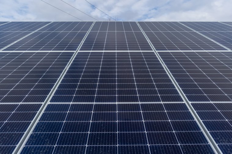 Eddig 19 ezren kaptak engedélyt napelemek felszerelésére a Zöldház programban