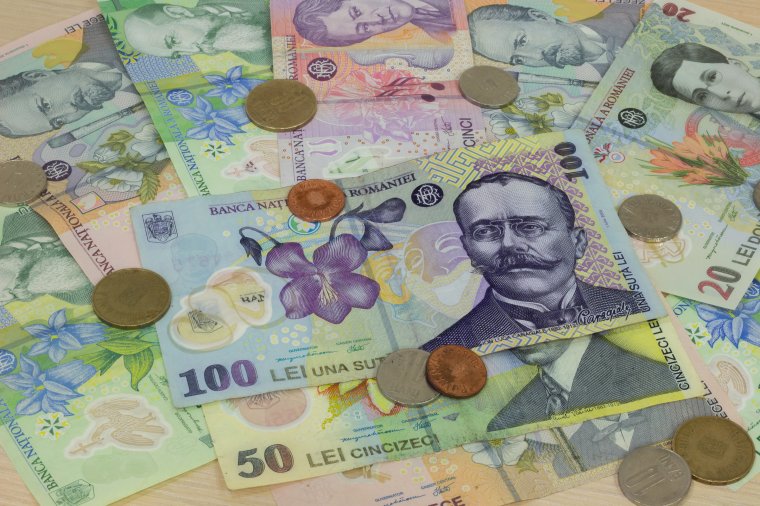 Lejtmenetbe kapcsolt a román deviza, újabb csúcson az arany ára