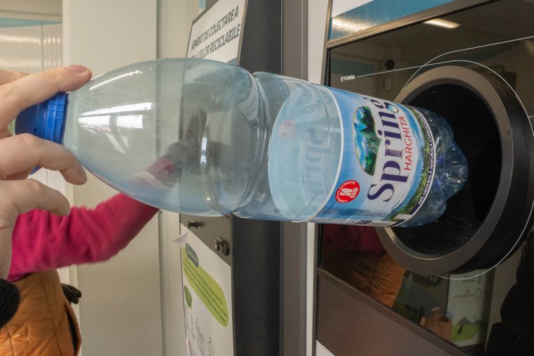 A környezetvédelmi miniszter szerint eredményes a palackvisszaváltó rendszer
