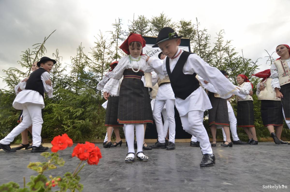 Csángó Fesztivált tartanak a Tatros partján