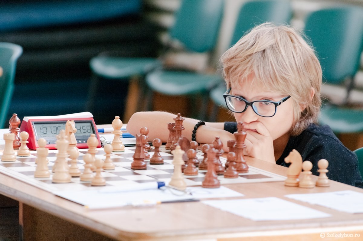 Képességfejlesztés a sakk segítségével a külhoni iskolákban is