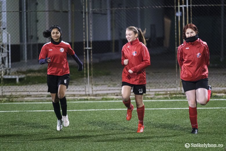 Női foci: utolsó előtti forduló az élvonalban, indul a másodosztály
