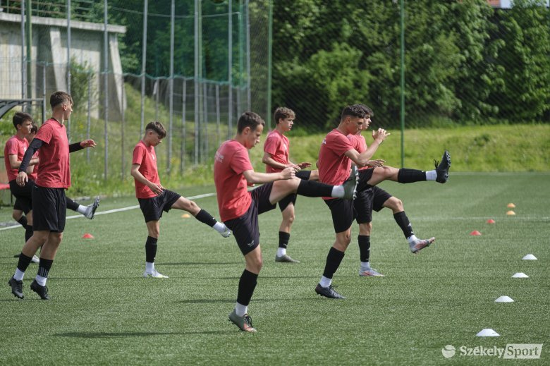 Sorsdöntő mérkőzéseket játszanak az FK Csíkszereda ificsapatai