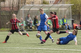 Feljutást ér a győzelem a Marosvásárhelyi Ladies női focicsapatának