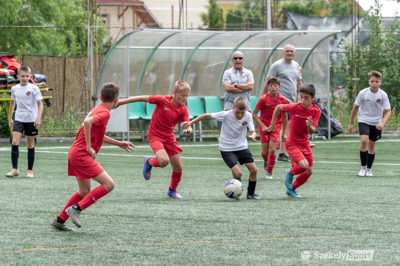 Új helyszínen, megváltozott létszámmal rajtol az idei székely–magyar gyermek focitorna