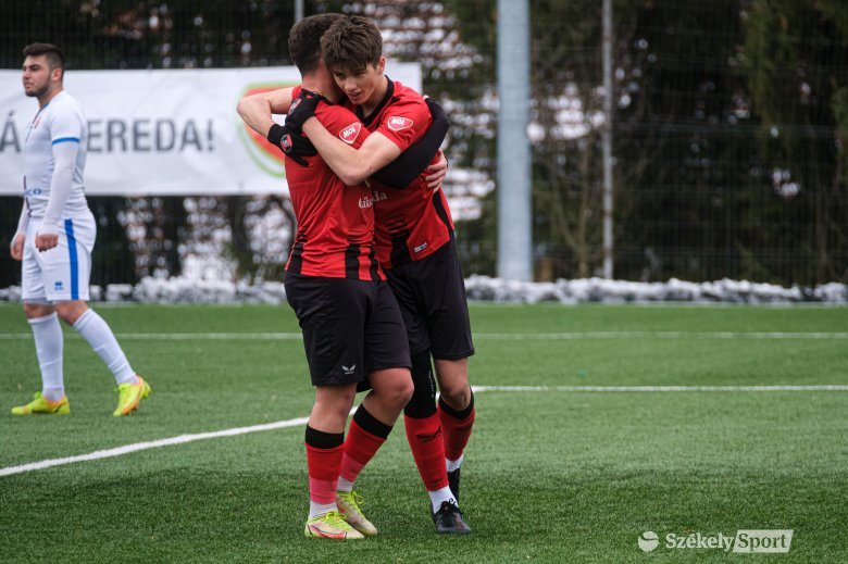 Az emberhátrány sem volt gond, kupanegyeddöntős az FK Csíkszereda U19-es csapata