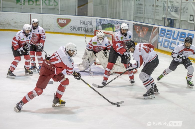 Gyergyó–Csík párharc dönt az U18-as hokibajnokságban