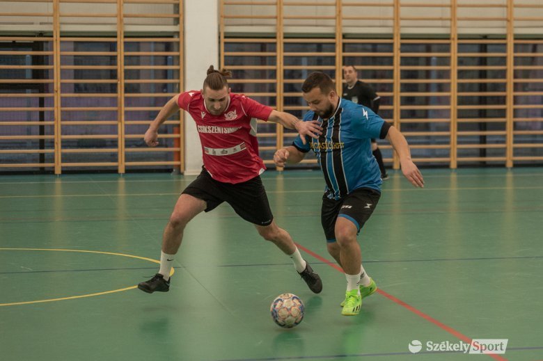 A házigazda Csíkszentsimoni FC nyerte a Hargita megyei futsaldöntőt
