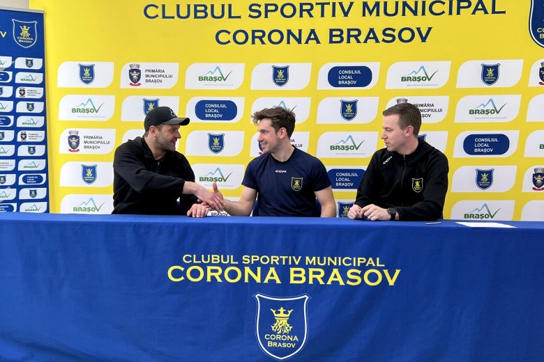 Gliga és Valchař szerződést hosszabbított a Brassói Coronával