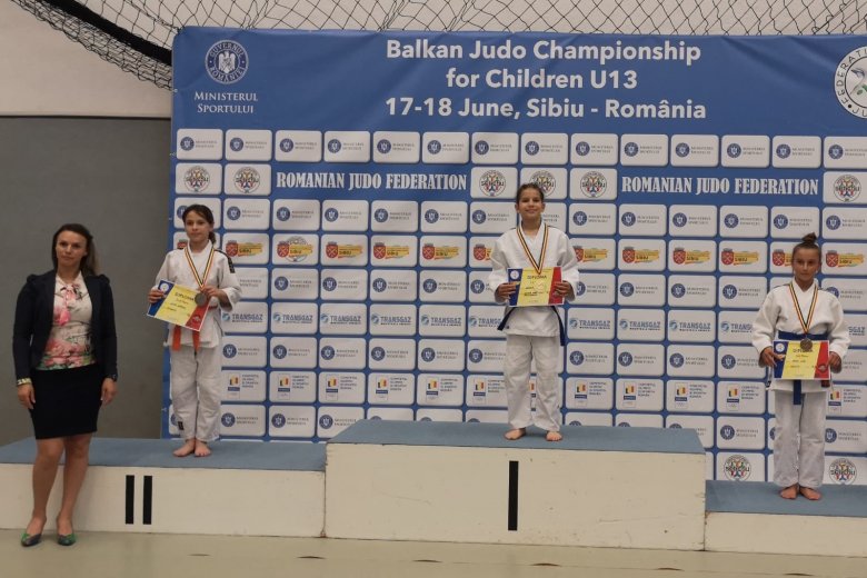 Becze Boróka ezüstérmes lett a cselgáncs Balkán-bajnokságon