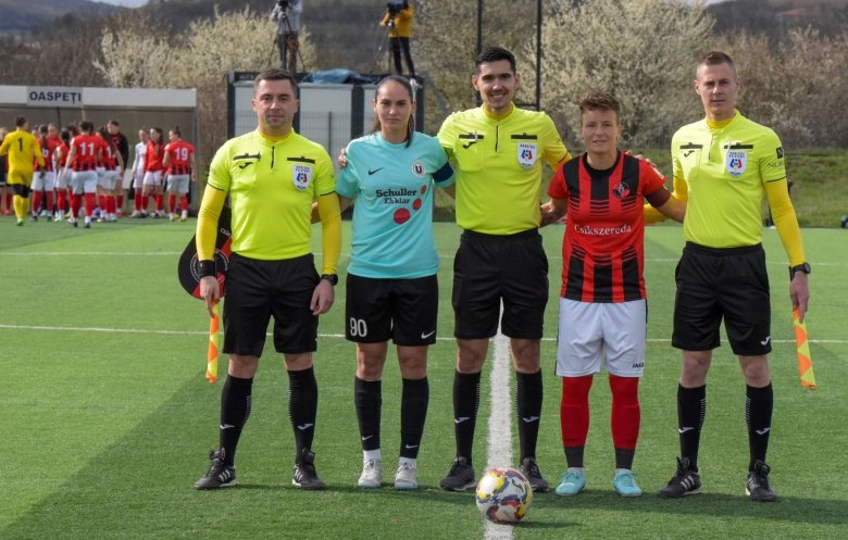 Herczeg Andreával a keretben készül az Eb-selejtezőre a romániai női fociválogatott