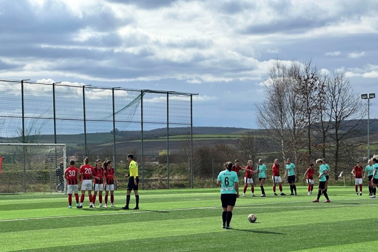 Gólképtelen volt az FK Csíkszereda női futballcsapata Nagyiklódon, ötgólos vereség lett a vége