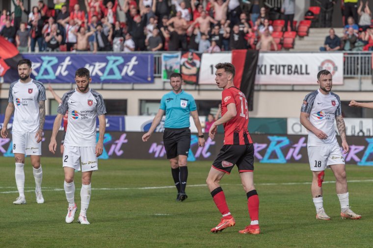 A játékvezetők ítéletei miatt támadják az FK Csíkszeredát