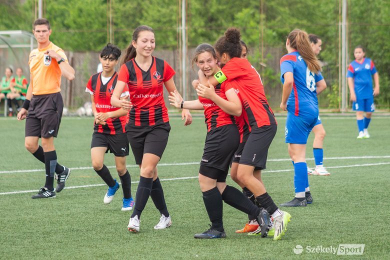Nagyiklódon küzd az éremszerzésért az U15-ös Elit Ligában a csíkszeredai női focicsapat