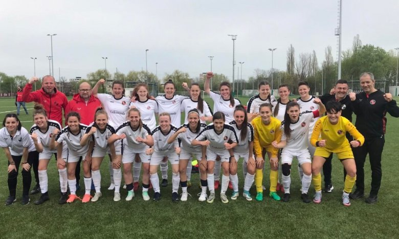 Román Kupa: gólfesztivált rendezett Bukarestben a csíki női futballcsapat