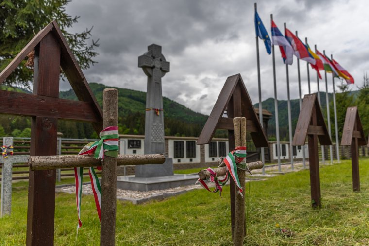 Az úzvölgyi temetőgyalázásra is kitér az amerikai külügyminisztérium éves jelentése