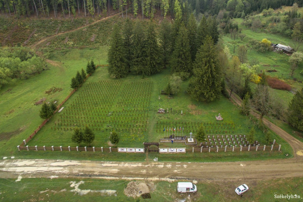 Újabb győzelem az úzvölgyi temetőügyben – jogerősen is törölni kell Dormánfalva tulajdonjogát a telekkönyvből