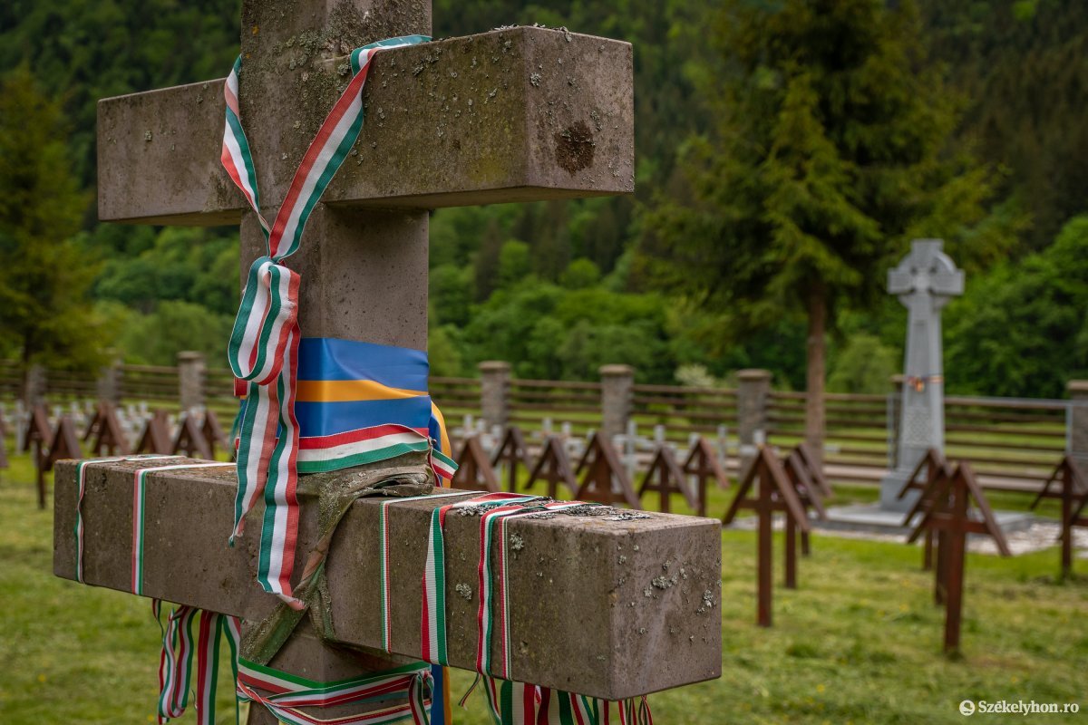Az úzvölgyi temetőre vonatkozó iratok kiadására kötelezték Bákó megye prefektusát