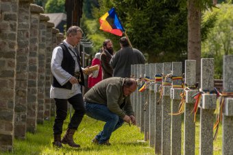 Úzvölgyi betonkeresztek: a magyar fél kivár, a román szélsőségesek fenyegetőznek